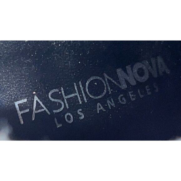 Womens Size 7 Kady Red Ankle Snake Skin Faux Leather Boots Pointy Toe Fashonnova - Picture 12 of 12